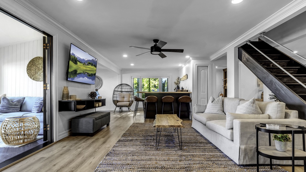 Photo of Livingroom in Youngstown