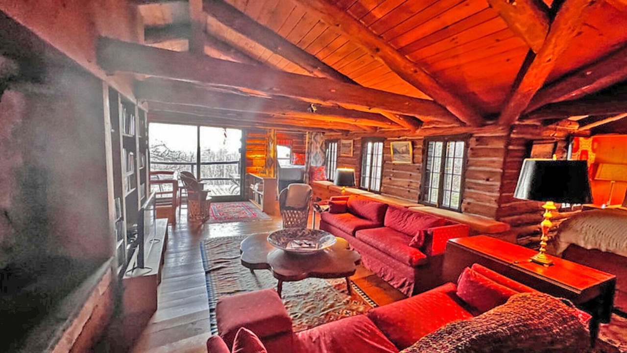 Photo of Livingroom in Wallkill