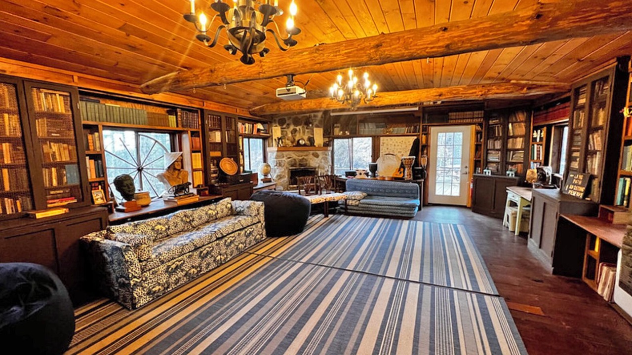 Photo of Livingroom in Wallkill