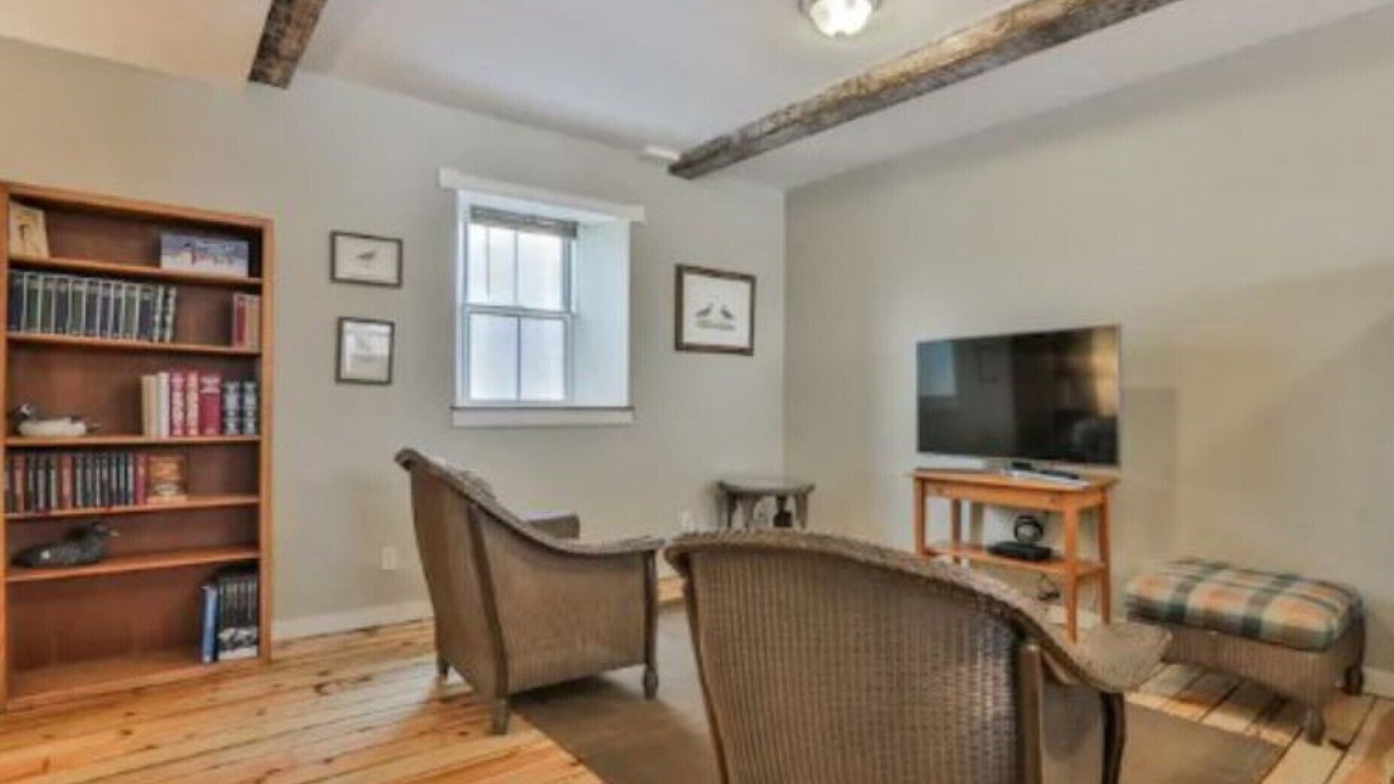 Photo of Livingroom in Newburyport