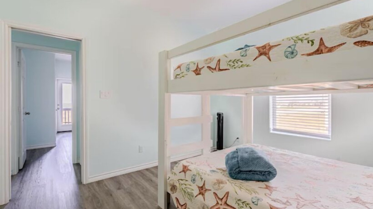 Photo of Bedroom in Gilchrist
