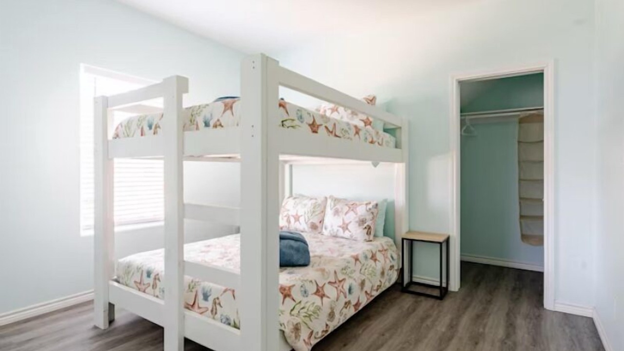 Photo of Bedroom in Gilchrist