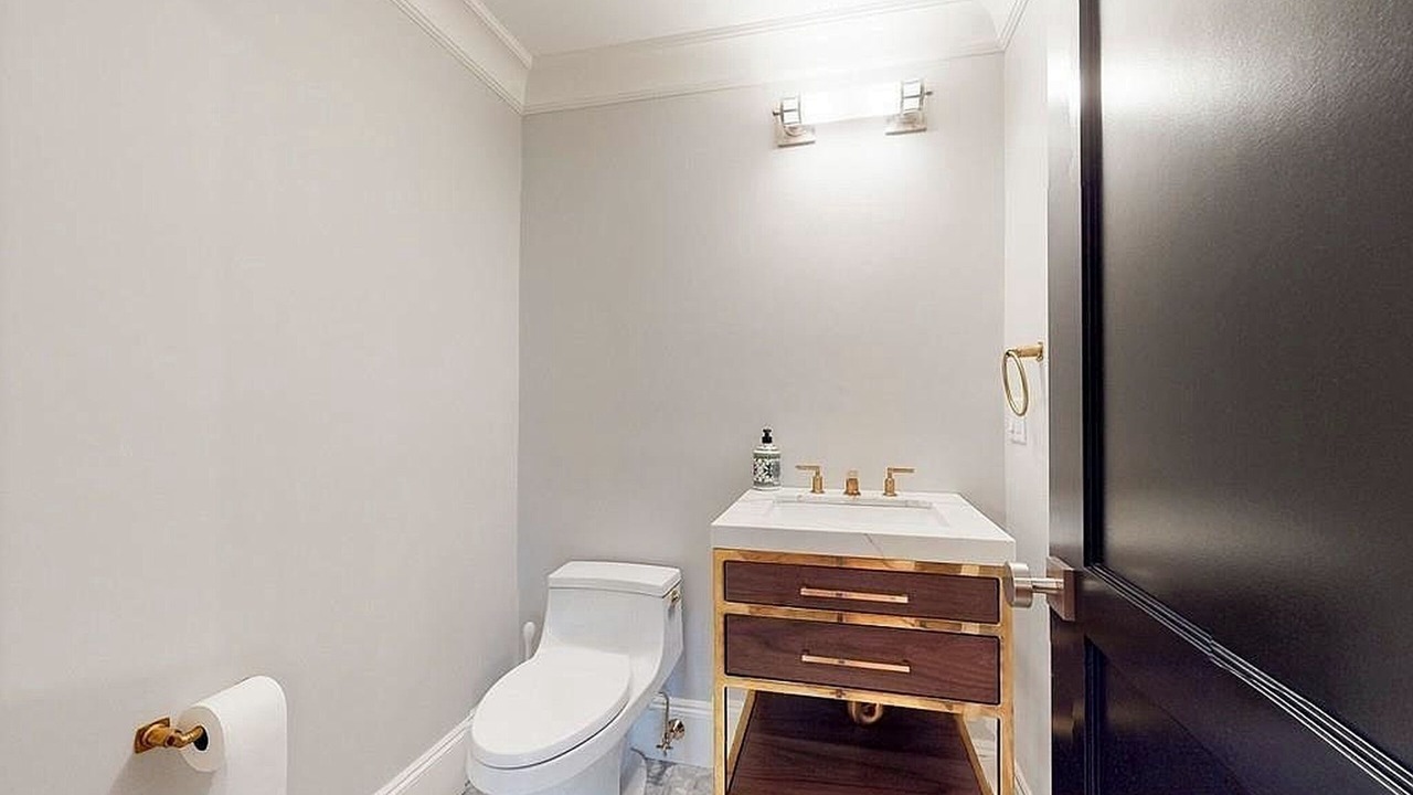 Photo of Bathroom in Prudential - St. Botolph