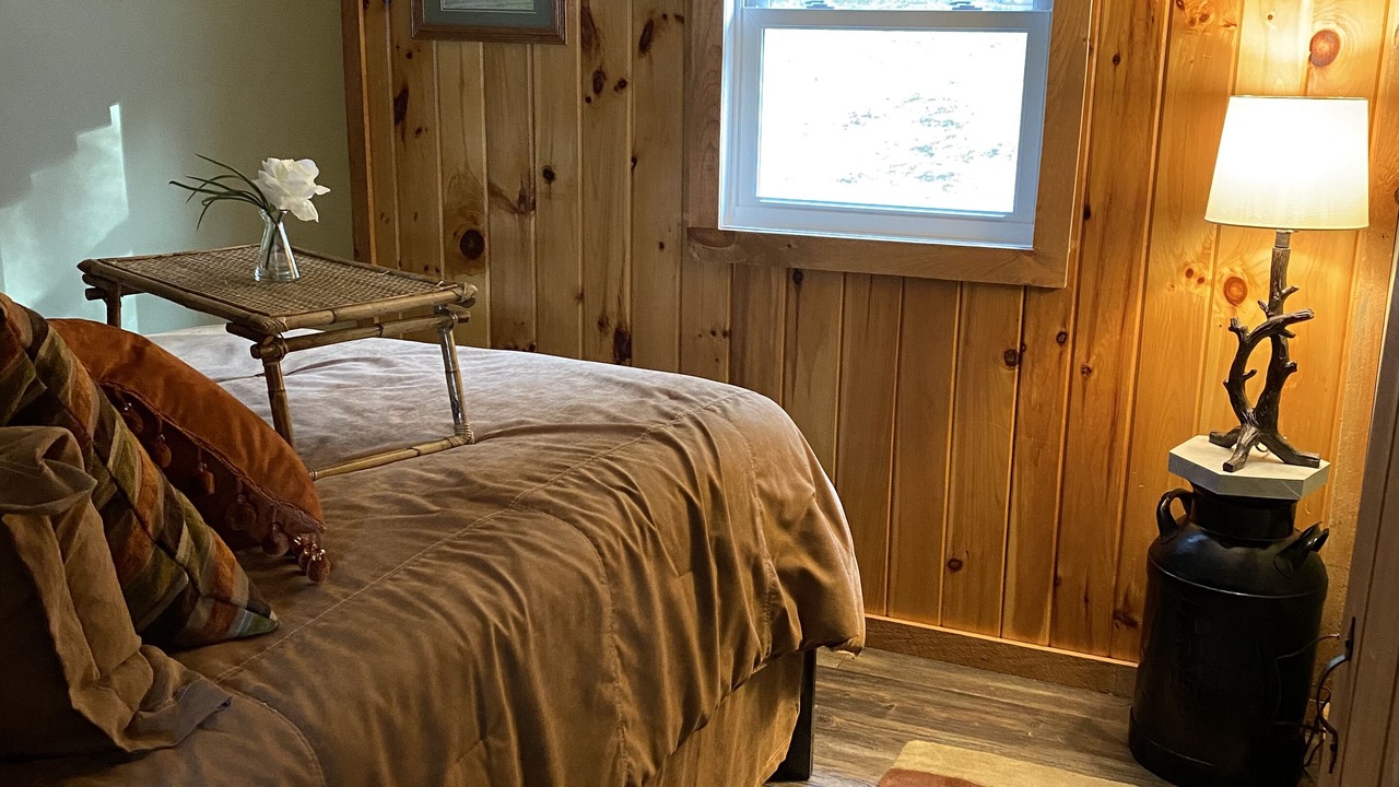Photo of Bedroom in Hadley