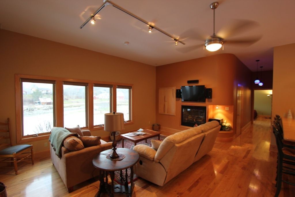 Photo of Livingroom in Bridgewater Corners