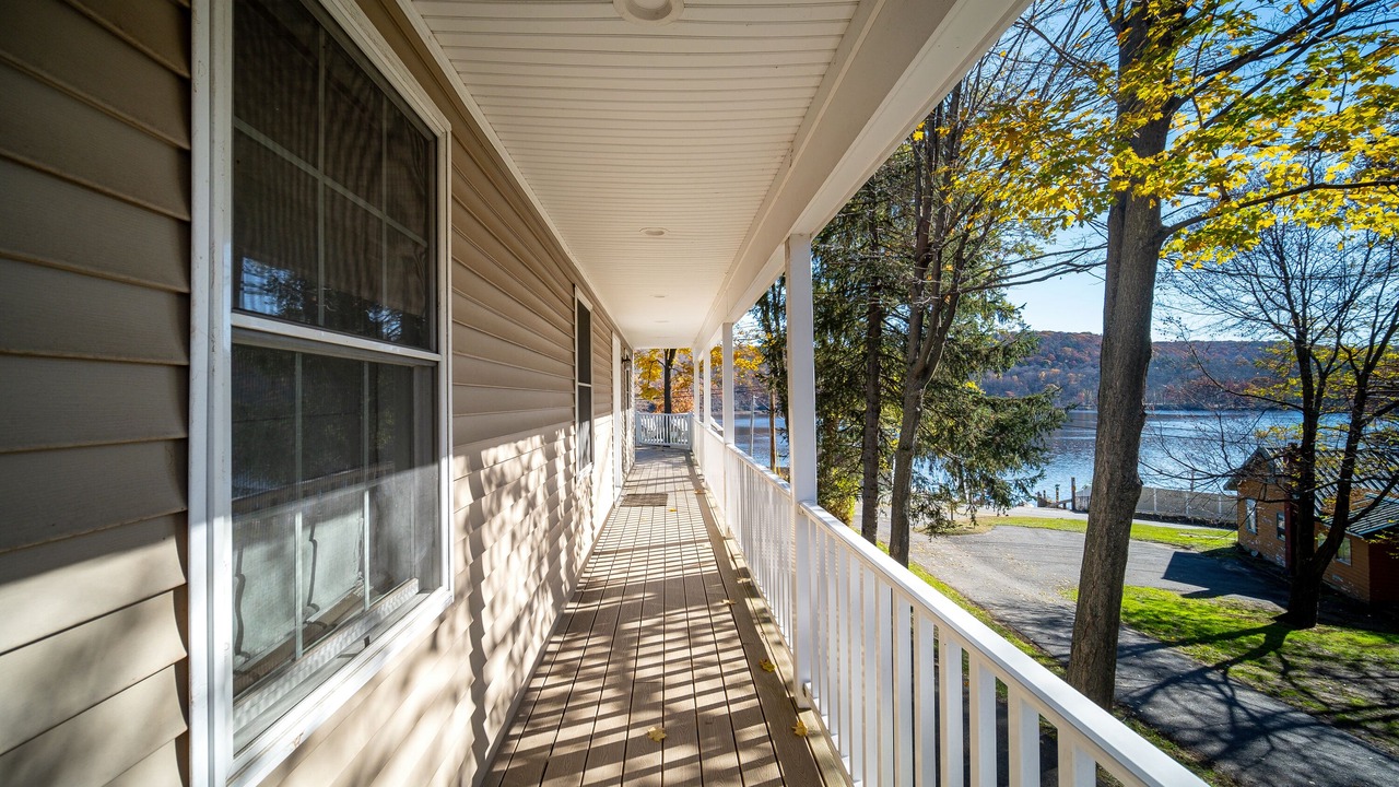 Photo of Patio Balcony in Holmes