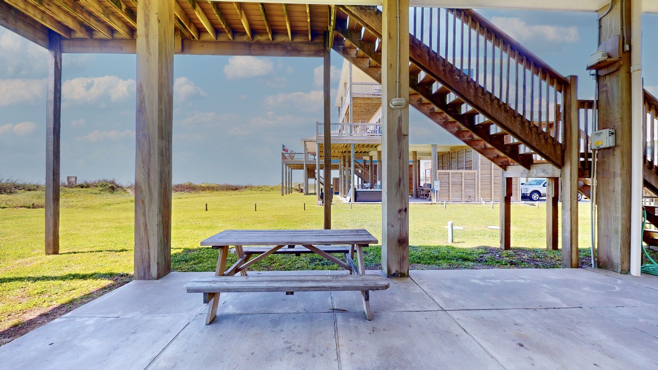 Photo of Outdoor in Crystal Beach