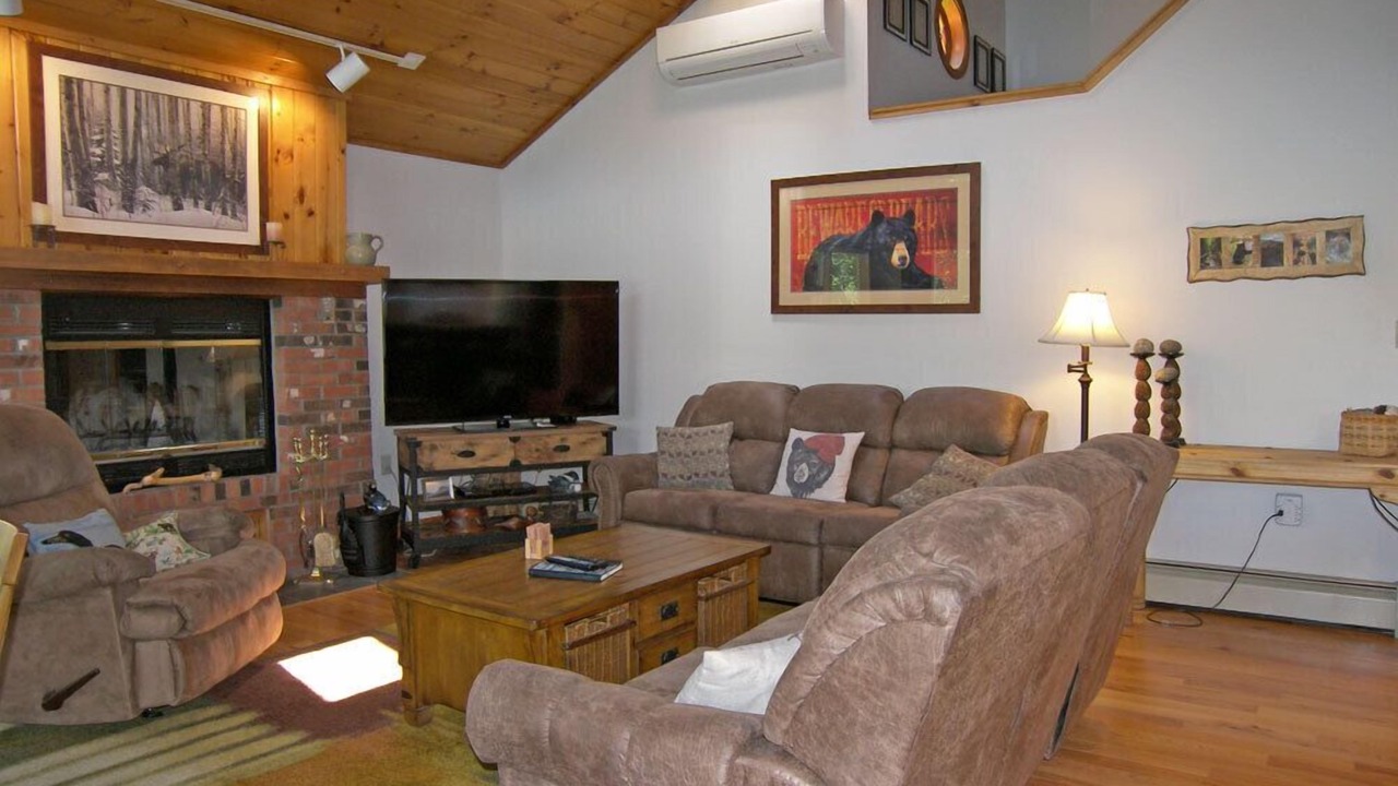 Photo of Livingroom in North Woodstock