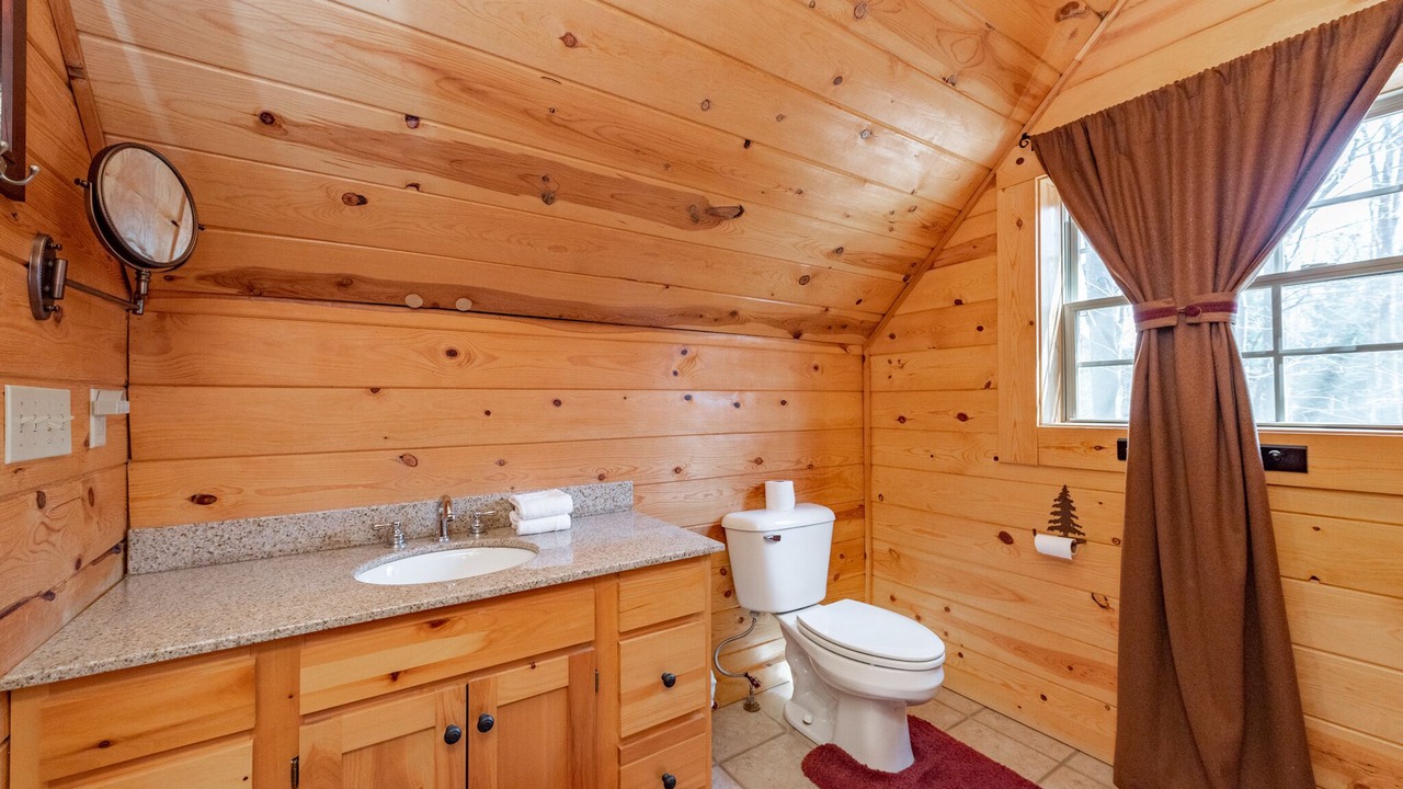 Photo of Bathroom in Thayerville