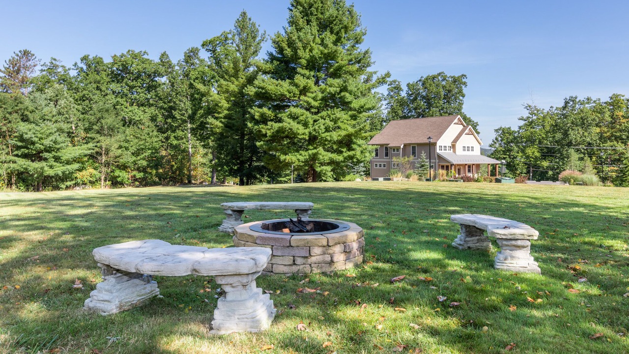 Photo of Outdoor in Thayerville