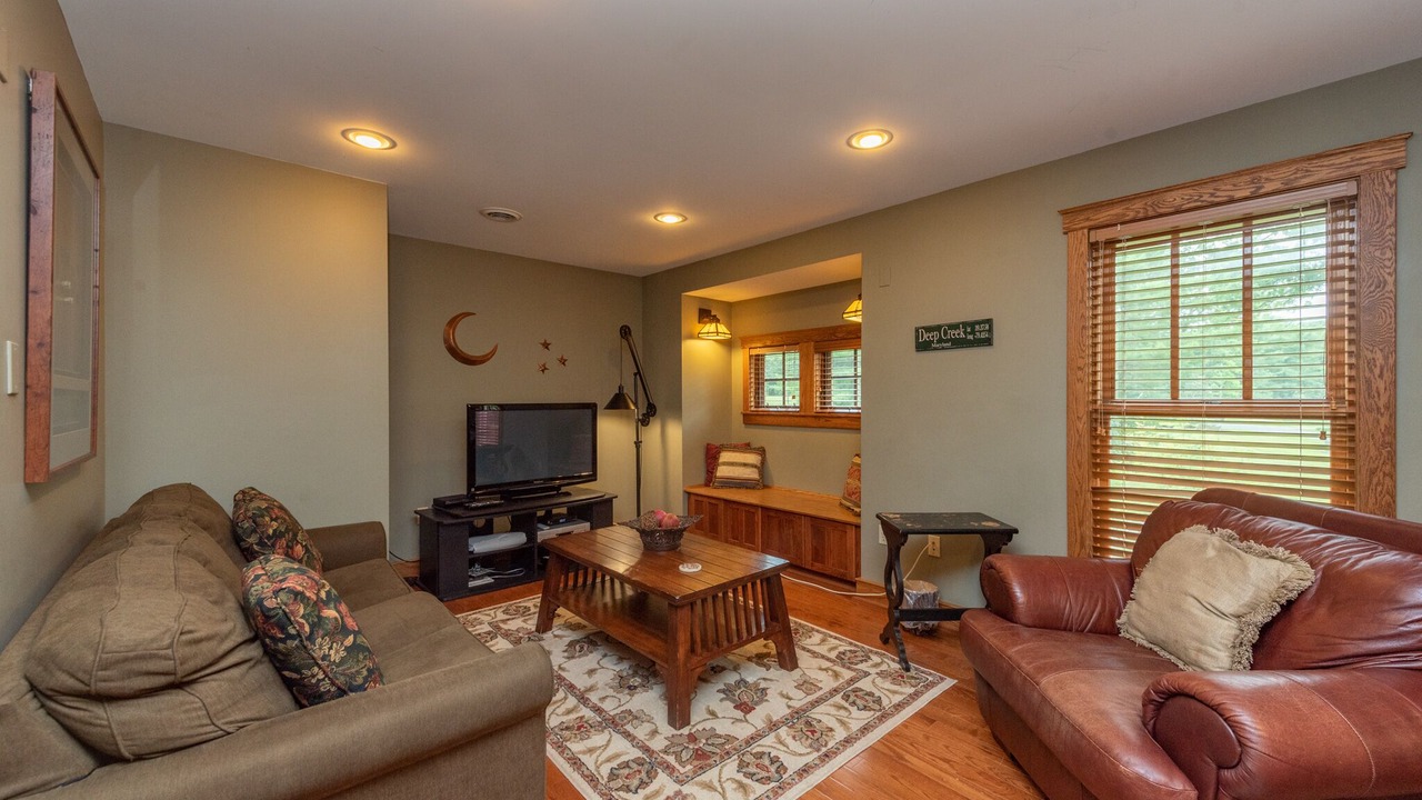 Photo of Livingroom in Thayerville