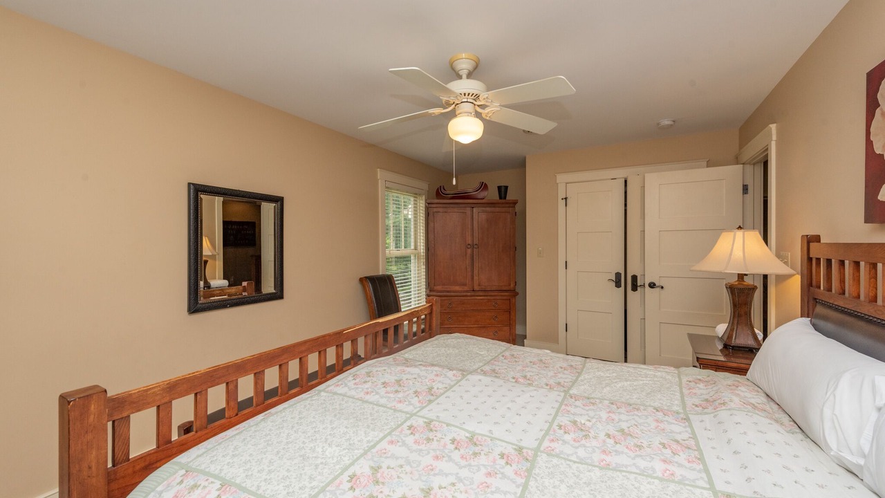 Photo of Bedroom in Thayerville