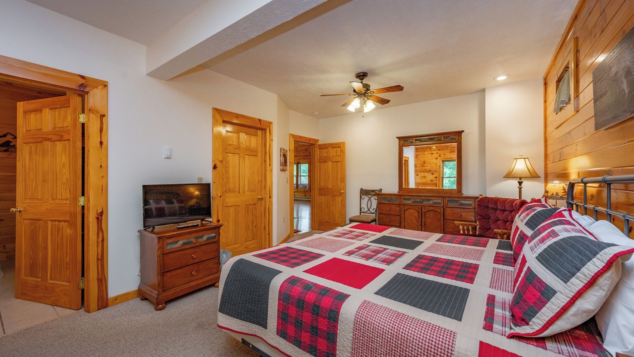 Photo of Bedroom in McHenry