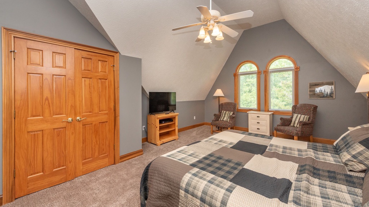 Photo of Bedroom in McHenry