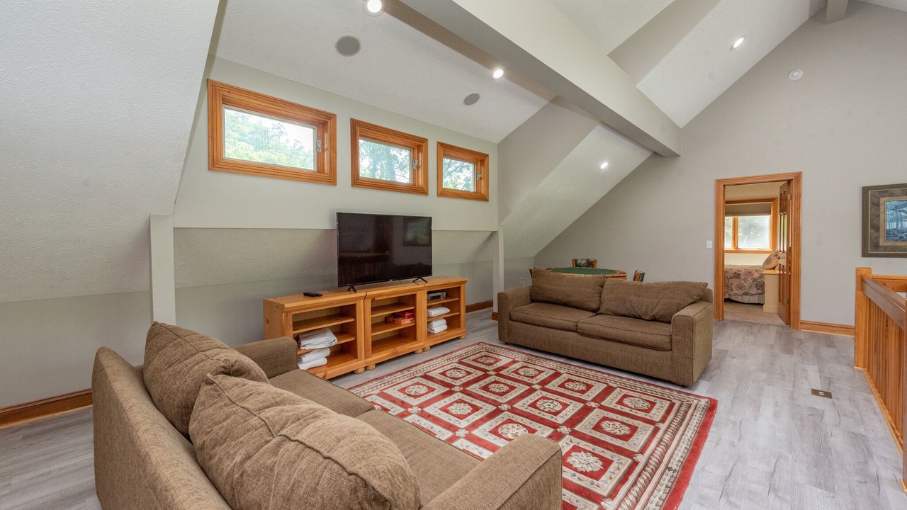 Photo of Livingroom in McHenry