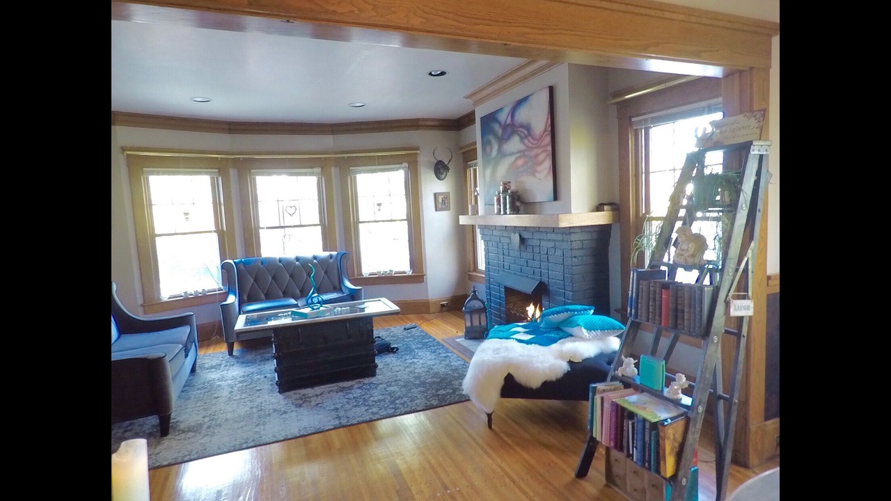 Photo of Livingroom in Lakeview