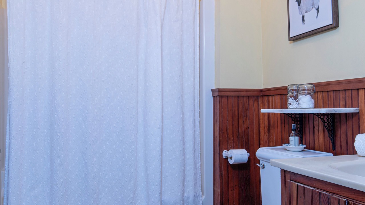 Photo of Bathroom in Chester Depot