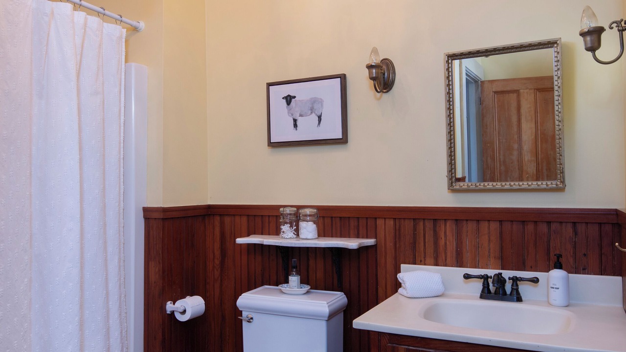 Photo of Bathroom in Chester Depot