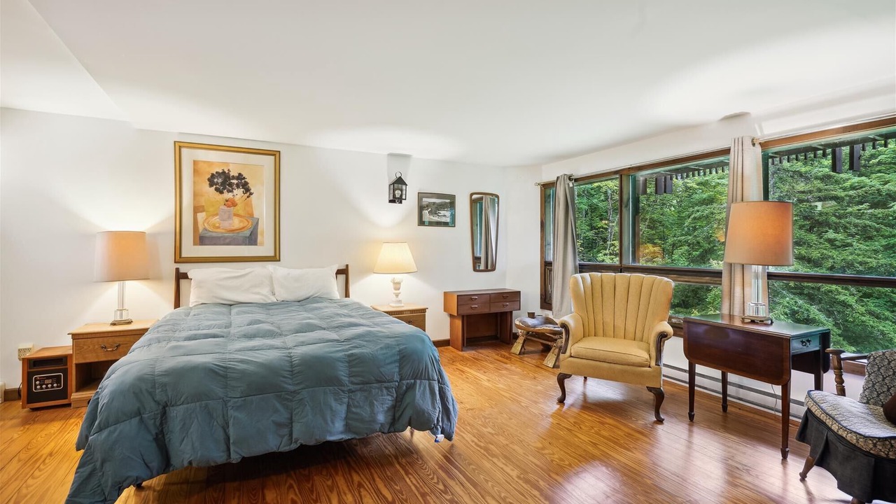 Photo of Bedroom in Pittsfield