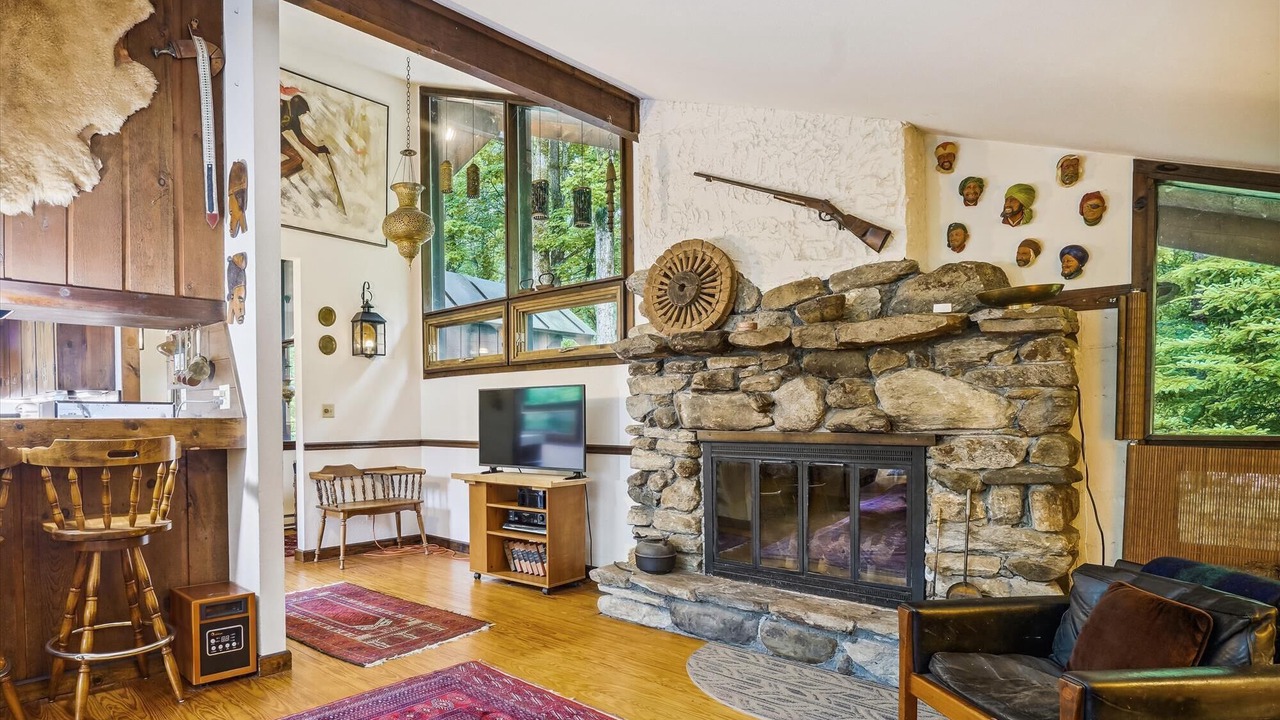 Photo of Livingroom in Pittsfield