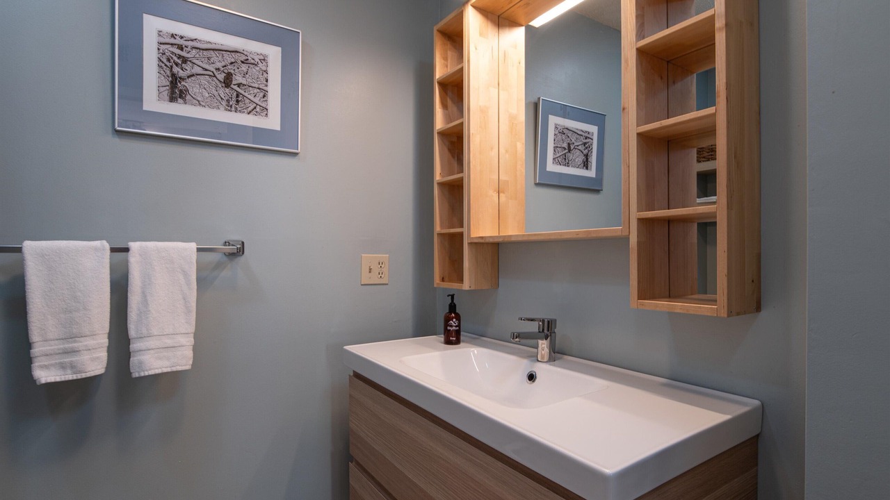 Photo of Bathroom in Warren