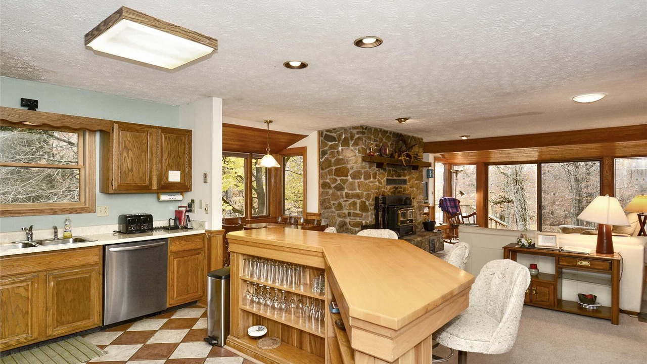 Photo of Kitchen in Old Timberline