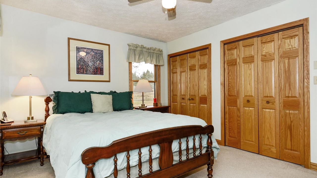Photo of Bedroom in Old Timberline
