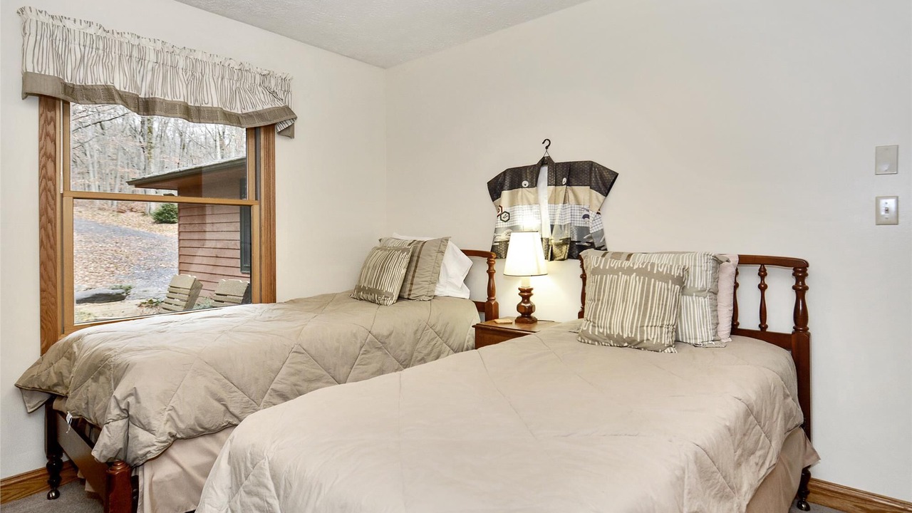 Photo of Bedroom in Old Timberline