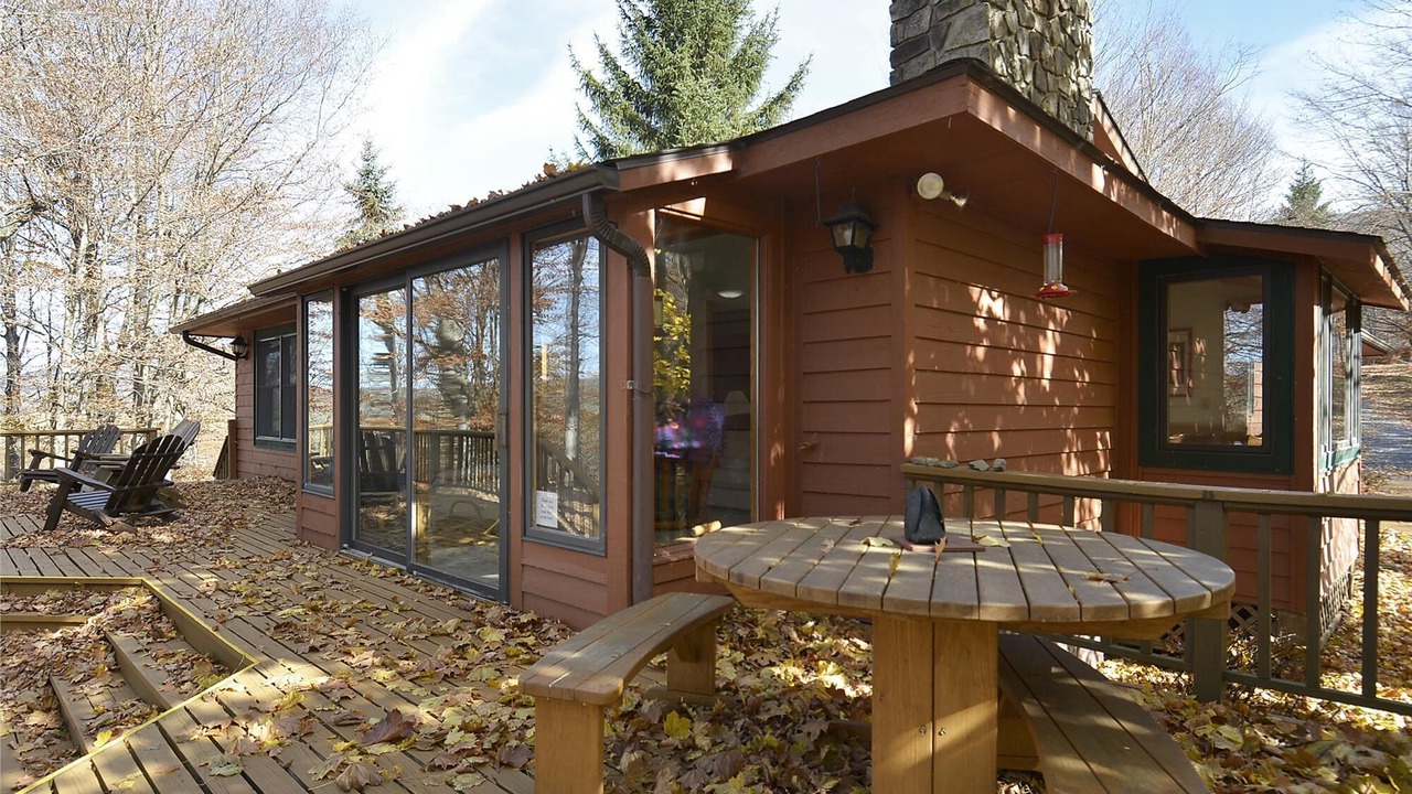 Photo of Outdoor in Old Timberline