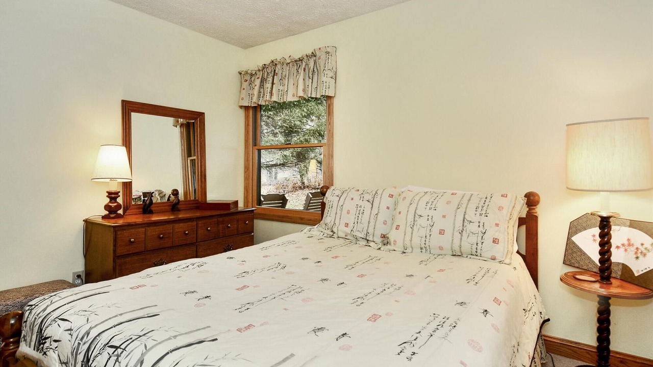 Photo of Bedroom in Old Timberline