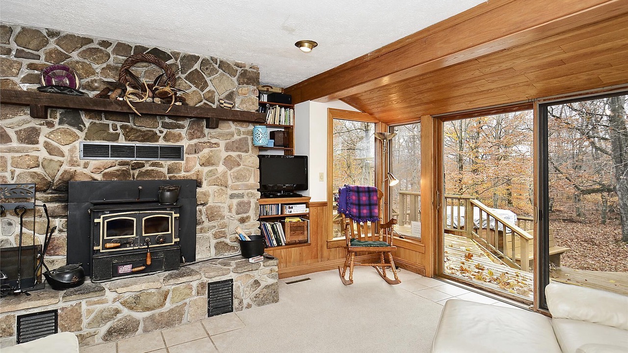 Photo of Livingroom in Old Timberline