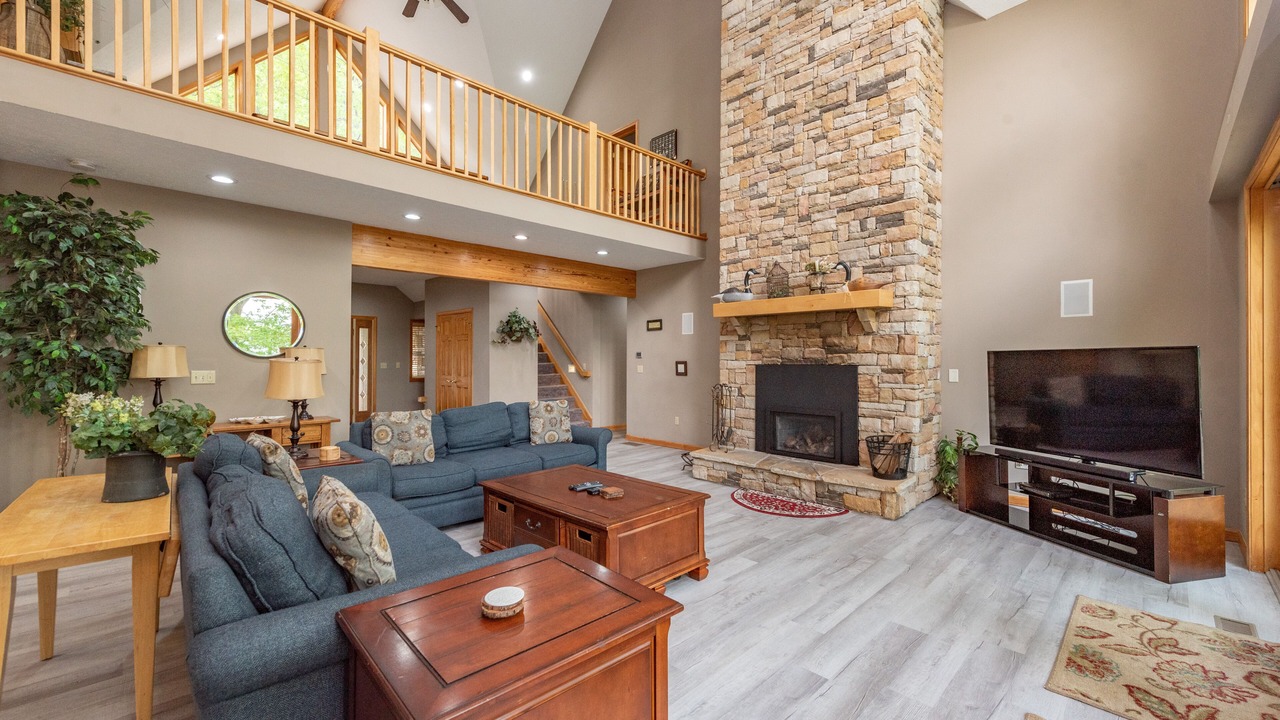 Photo of Livingroom in Thayerville