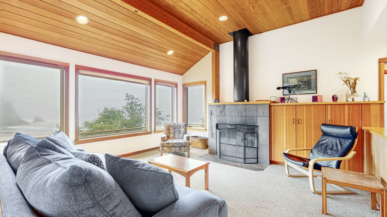 Photo of Livingroom in Neskowin