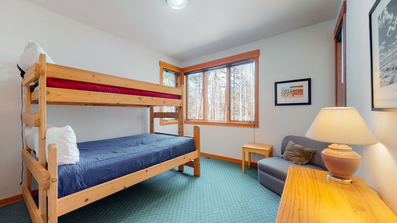 Photo of Bedroom in Black Butte Ranch