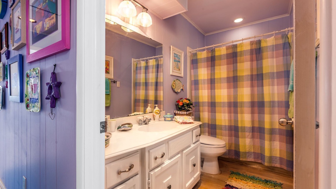 Photo of Bathroom in Terramar Beach