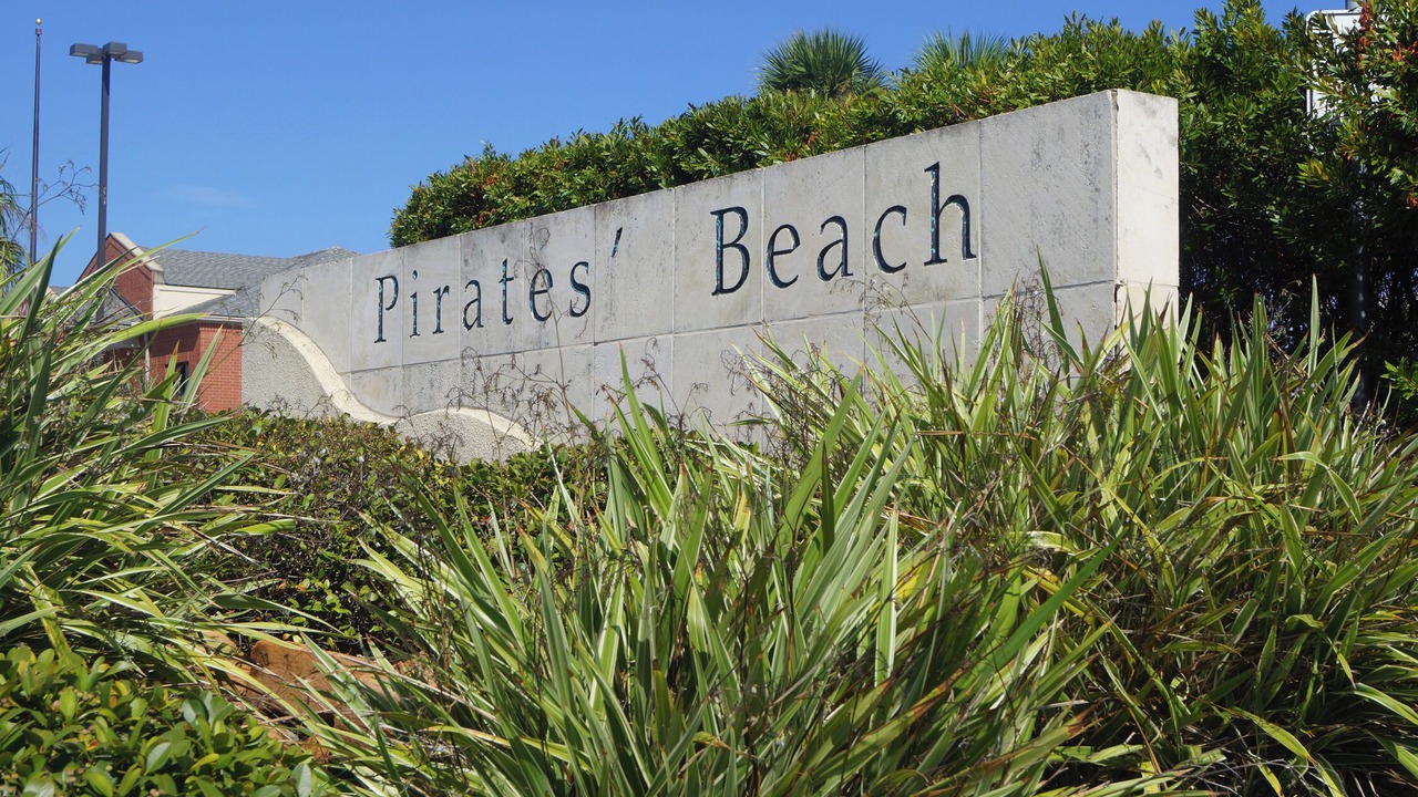 Photo of Others in Pirates Beach