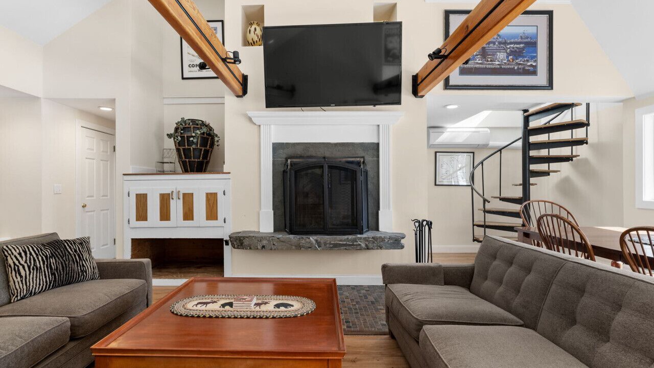 Photo of Livingroom in Central Vermont- Killington