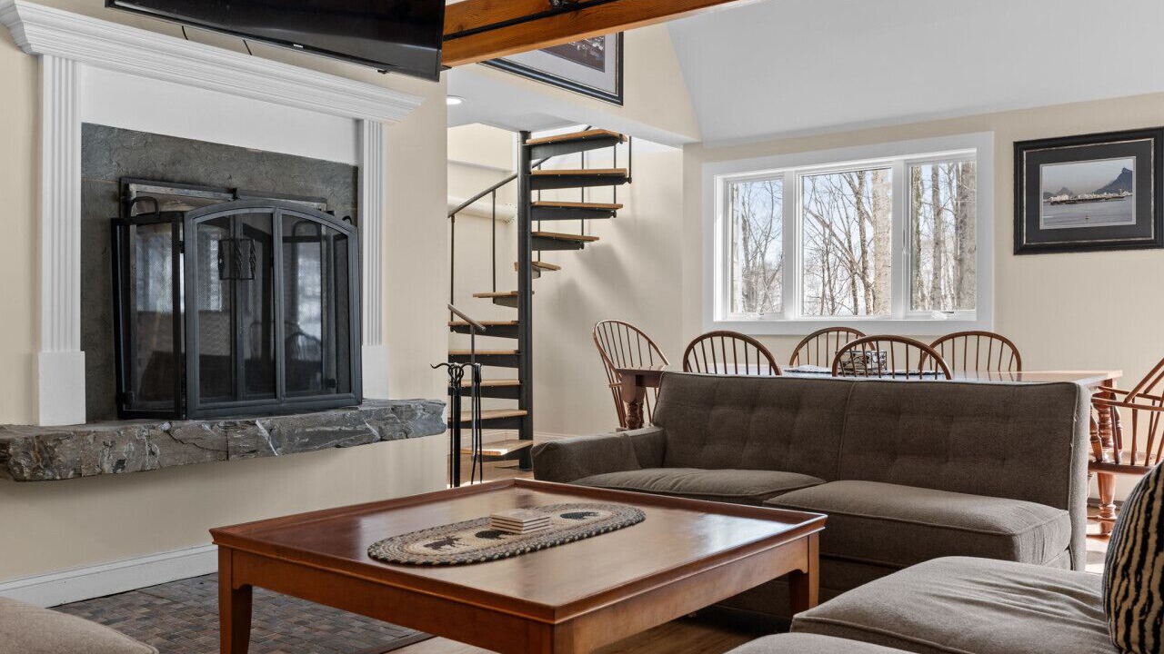 Photo of Livingroom in Central Vermont- Killington