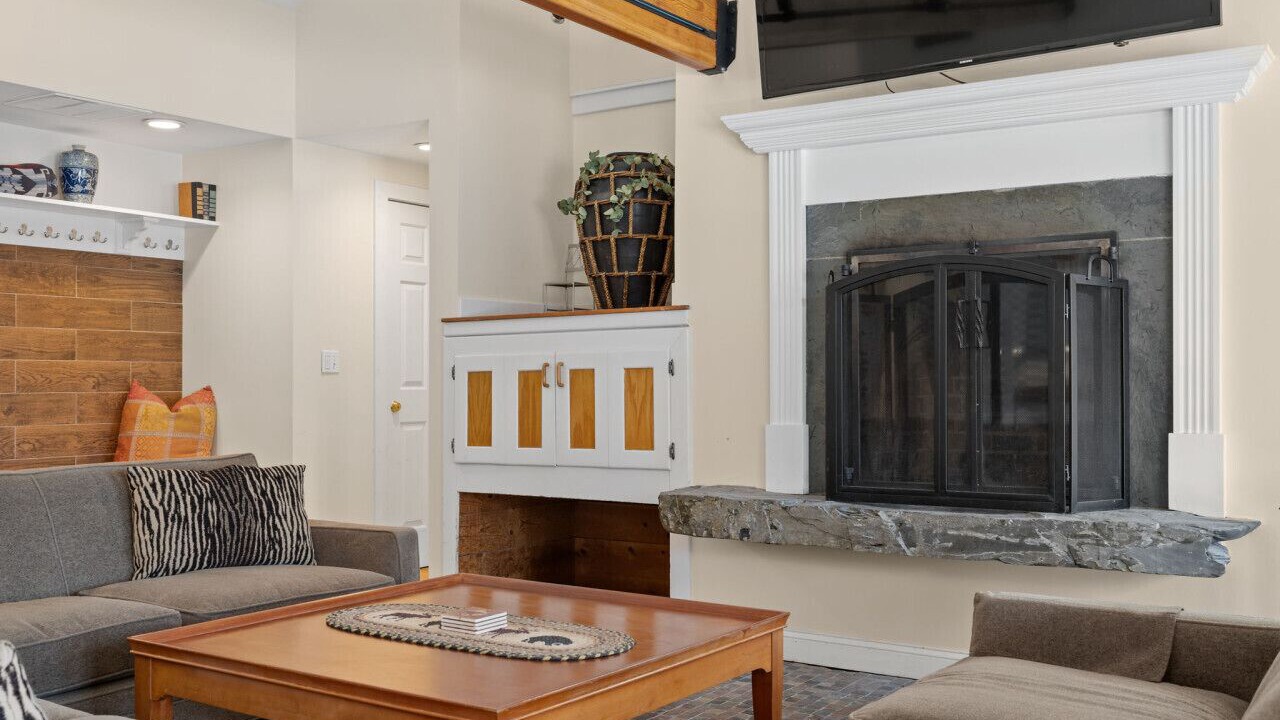 Photo of Livingroom in Central Vermont- Killington
