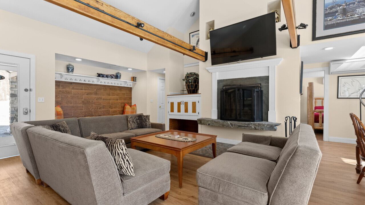 Photo of Livingroom in Central Vermont- Killington