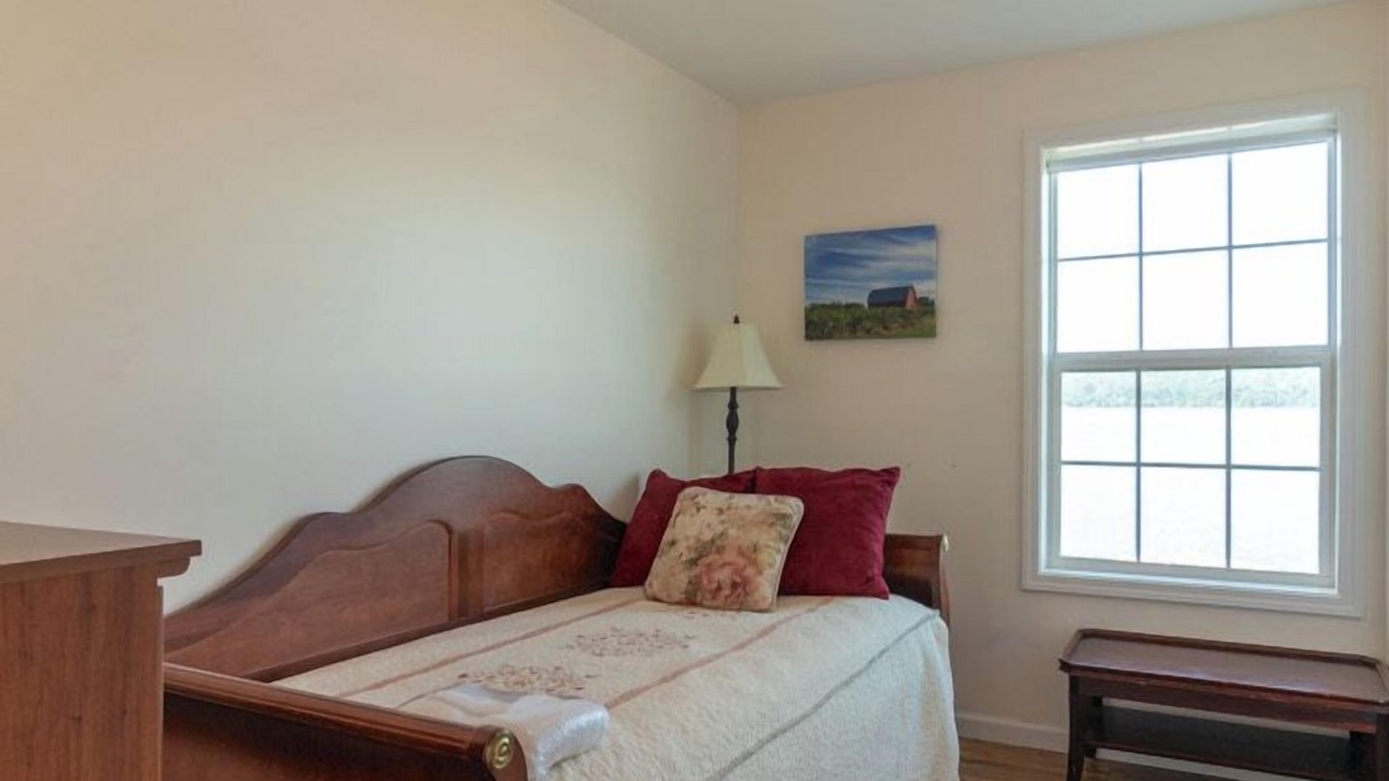 Photo of Bedroom in Valois