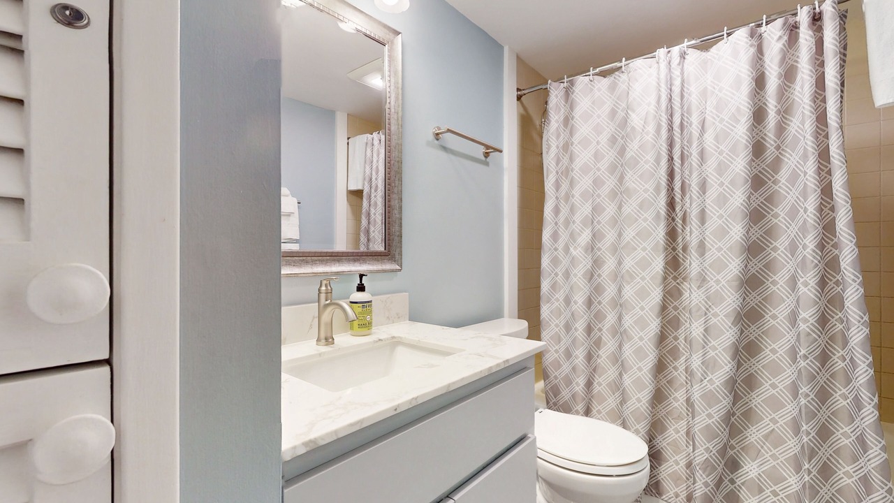 Photo of Bathroom in Warren