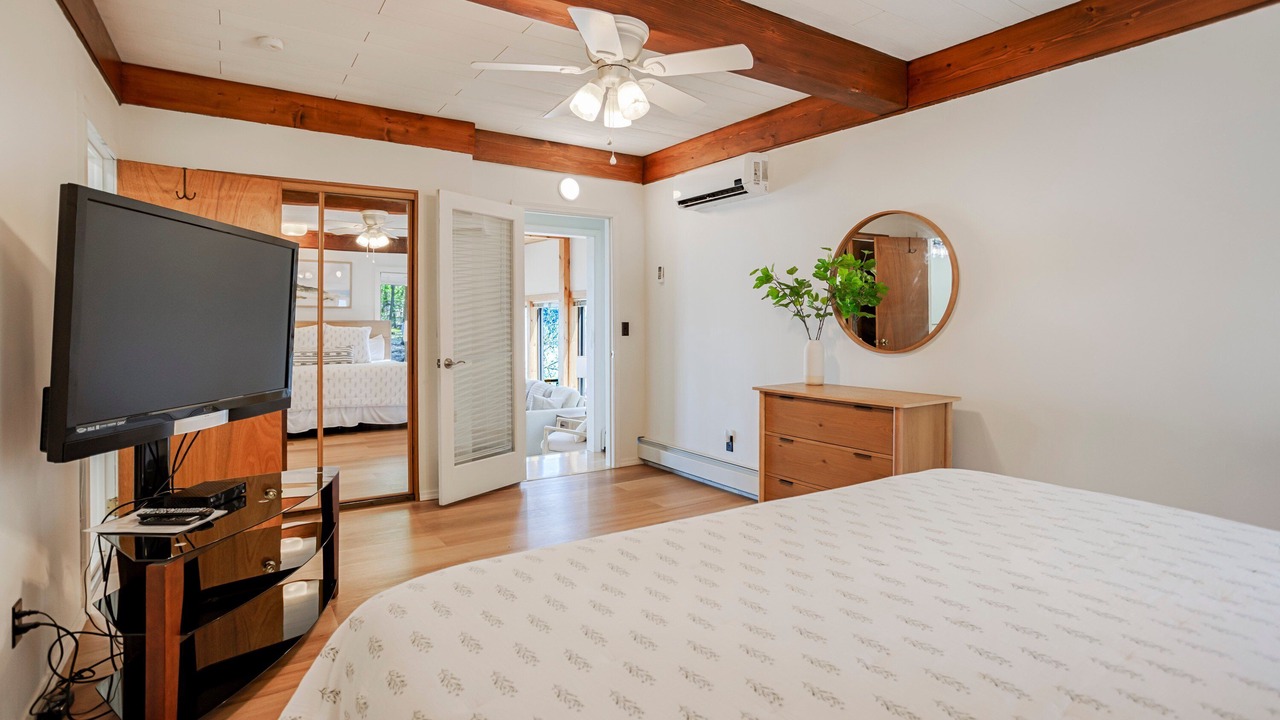 Photo of Bedroom in Valois