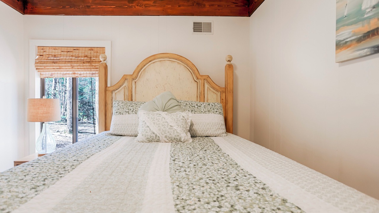 Photo of Bedroom in Valois