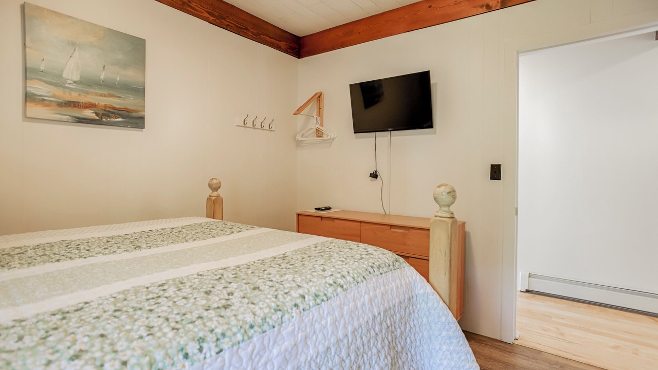 Photo of Bedroom in Valois