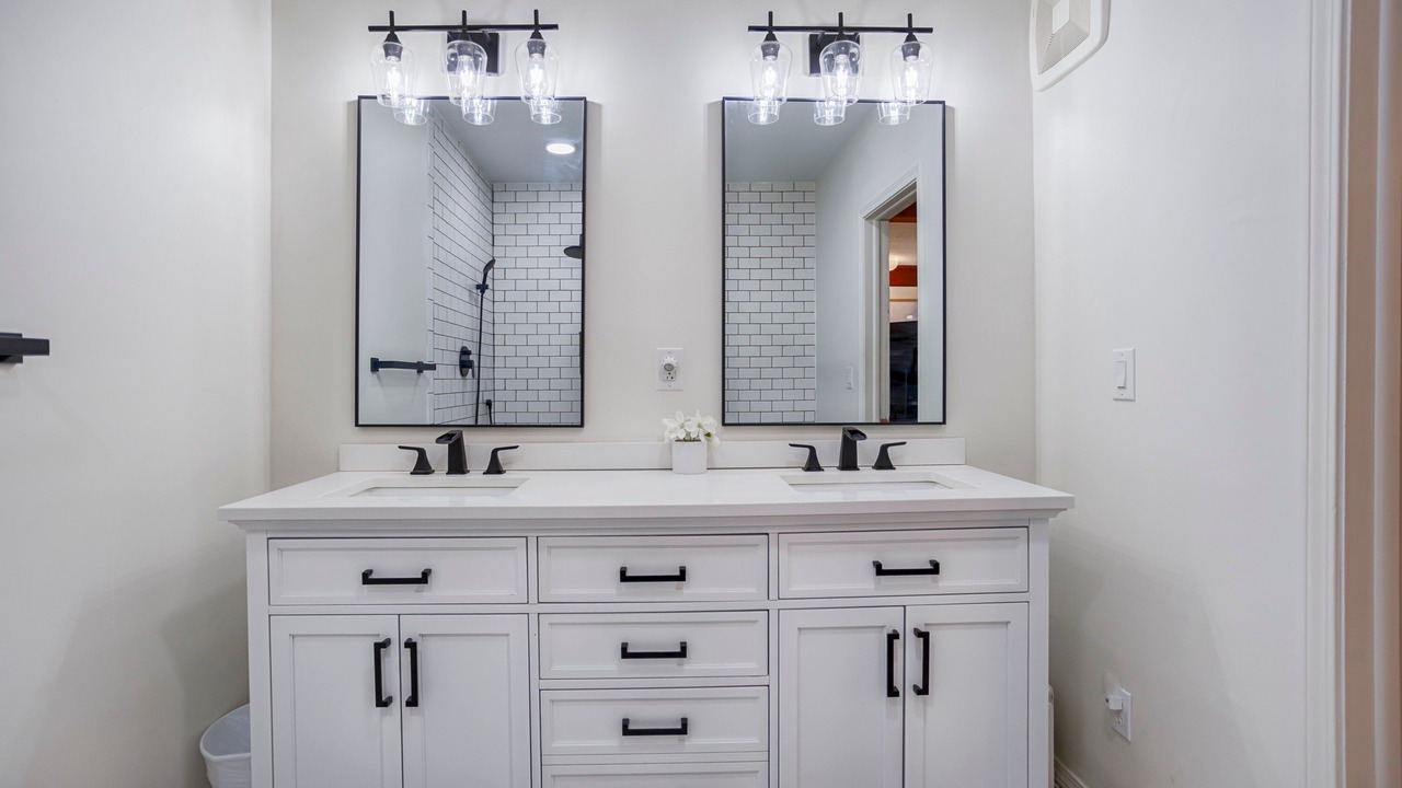 Photo of Bathroom in Valois