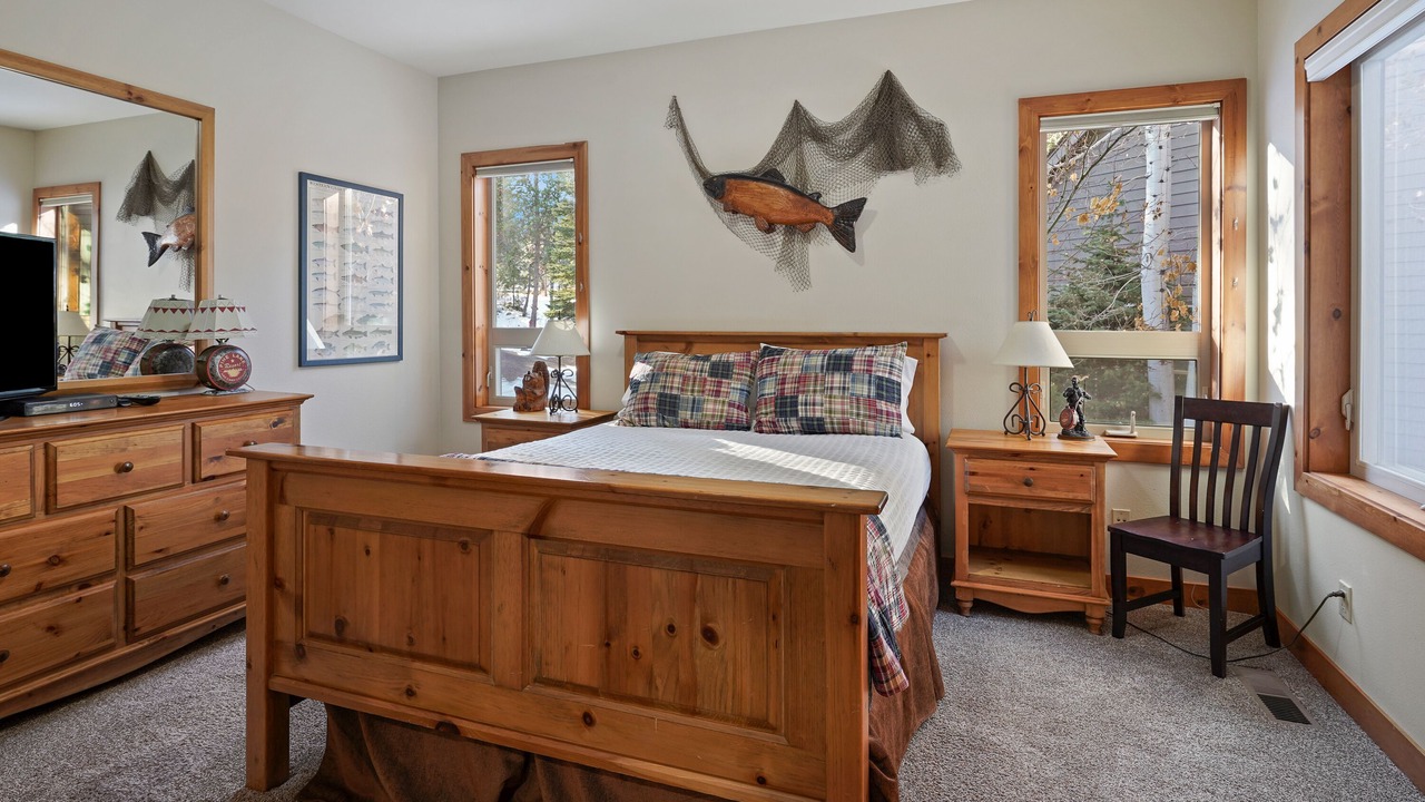 Photo of Bedroom in Sunriver