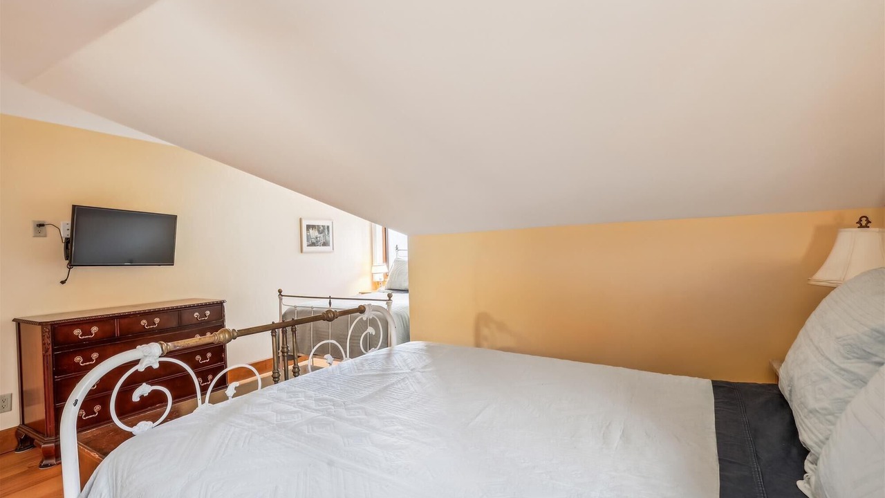 Photo of Bedroom in Stowe Hollow