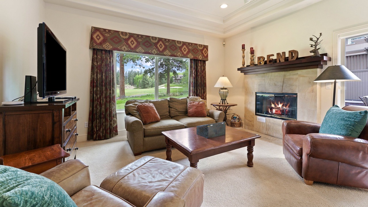 Photo of Livingroom in Broken Top