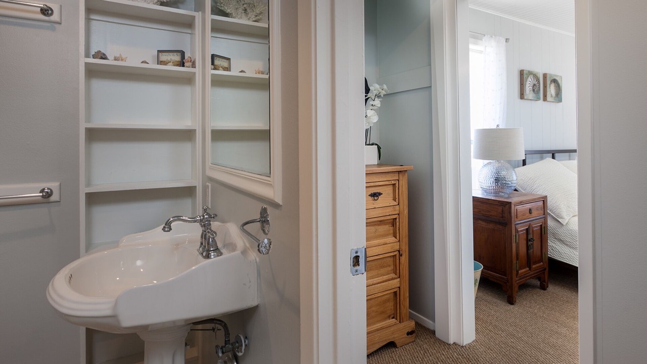 Photo of Bathroom in Bermuda Beach